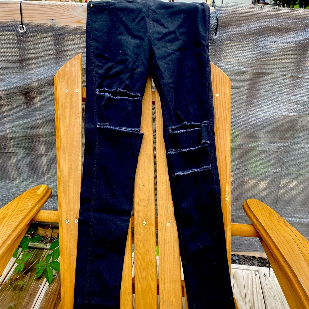 Jeggings with stripes on them